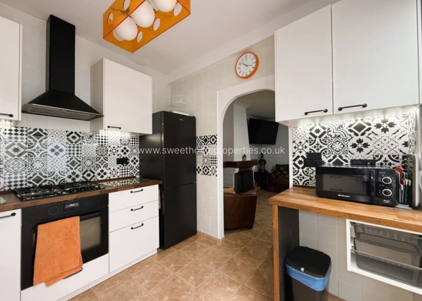 6 slaapkamer Huis te koop in Pinoso - € 325.000 (Ref: 9893180)