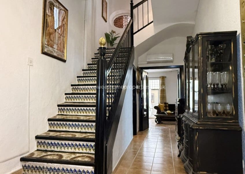 6 slaapkamer Huis te koop in Pinoso - € 325.000 (Ref: 9893180)