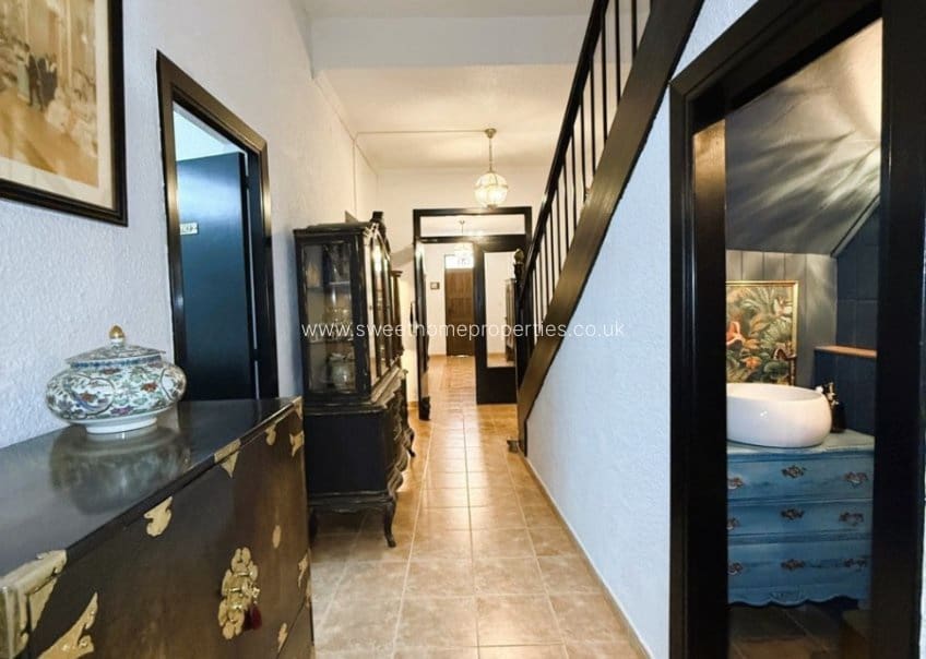 6 slaapkamer Huis te koop in Pinoso - € 325.000 (Ref: 9893180)