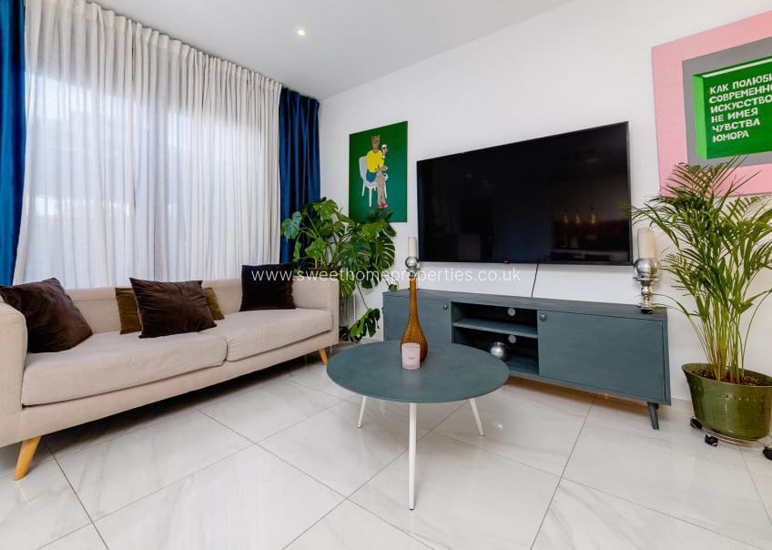 3 soverom Villa til salgs i Villamartin med svømmebasseng - € 325 000 (Ref: 9893182)