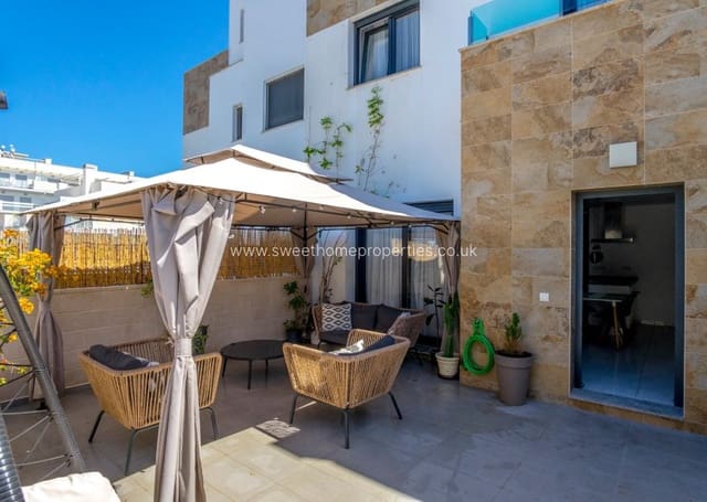 3 soverom Villa til salgs i Villamartin, Orihuela med svømmebasseng - € 325 000 (Ref: 9893182)