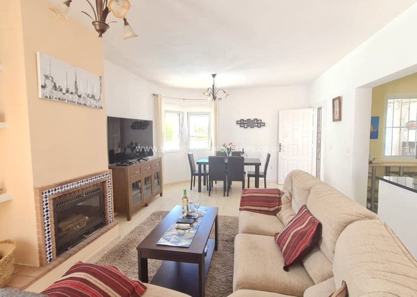 2 Zimmer Villa zu verkaufen in La Florida mit Pool Garage - 399.900 € (Ref: 9893183)