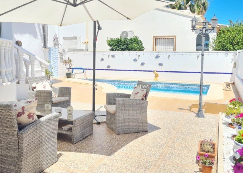 2 Zimmer Villa zu verkaufen in La Florida mit Pool Garage - 399.900 € (Ref: 9893183)