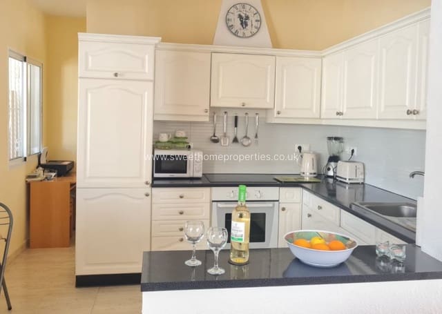 2 Zimmer Villa zu verkaufen in La Florida, Orihuela mit Pool Garage - 399.900 € (Ref: 9893183)