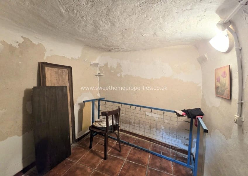 7 slaapkamer Grotwoning te koop in L'Alguena / Alguenya - € 157.260 (Ref: 9895086)