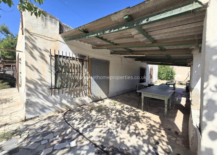 3 bedroom Finca/Country House for sale in Monovar / Monover with pool - € 100,000 (Ref: 9897384)