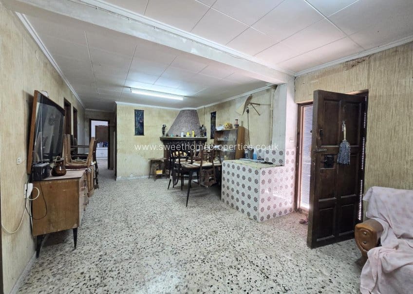 3 bedroom Finca/Country House for sale in Monovar / Monover with pool - € 100,000 (Ref: 9897384)