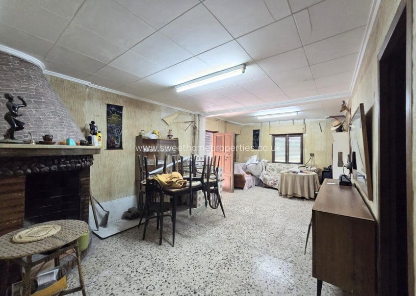 3 bedroom Finca/Country House for sale in Monovar / Monover with pool - € 100,000 (Ref: 9897384)