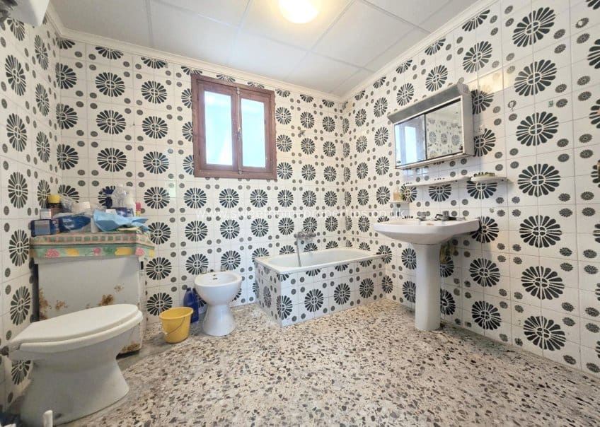 3 bedroom Finca/Country House for sale in Monovar / Monover with pool - € 100,000 (Ref: 9897384)