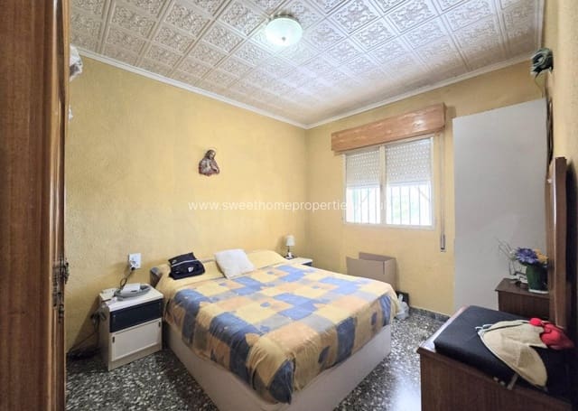 Finca/Casa Rural de 4 habitaciones en Salinas en venta con piscina - 299.000 € (Ref: 9902441)