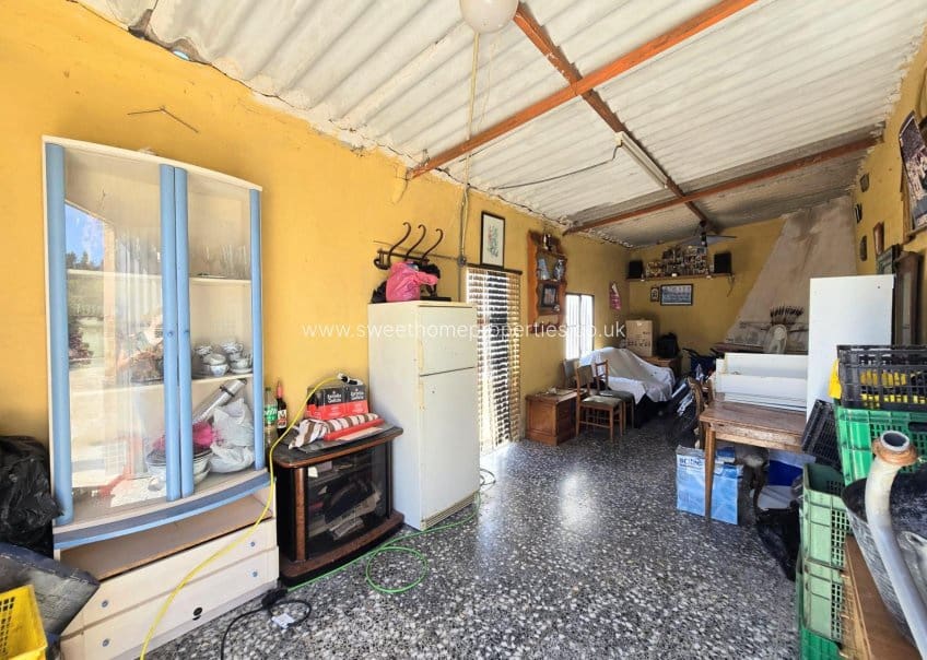 Finca/Casa Rural de 4 habitaciones en Salinas en venta con piscina - 299.000 € (Ref: 9902441)