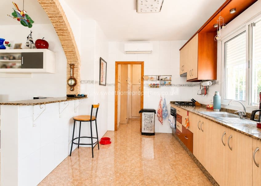 3 sypialnia Finka/Dom wiejski na sprzedaż w Macisvenda z basenem garażem - 265 000 € (Ref: 9911676)