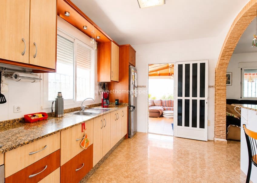 3 sypialnia Finka/Dom wiejski na sprzedaż w Macisvenda z basenem garażem - 265 000 € (Ref: 9911676)