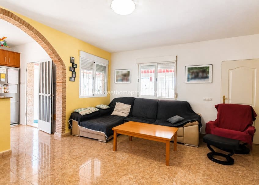 3 sypialnia Finka/Dom wiejski na sprzedaż w Macisvenda z basenem garażem - 265 000 € (Ref: 9911676)