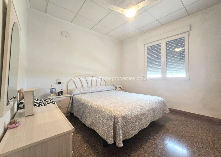 5 chambre Finca/Maison de Campagne à vendre à Novelda avec piscine - 230 000 € (Ref: 9914972)