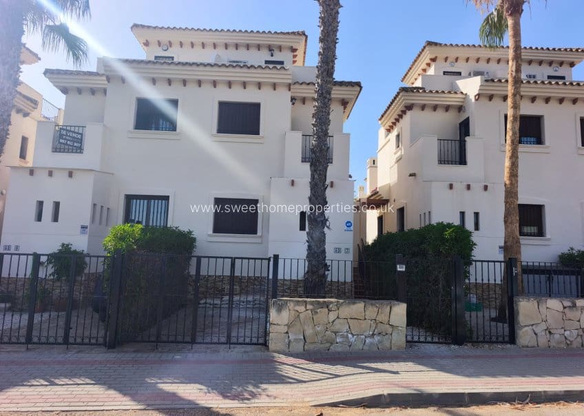 3 slaapkamer Huis te koop in Algorfa met zwembad garage - € 235.000 (Ref: 9950072)