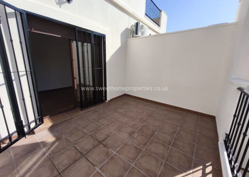 3 slaapkamer Huis te koop in Algorfa met zwembad garage - € 235.000 (Ref: 9950072)