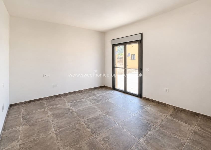 3 sypialnia Finka/Dom wiejski na sprzedaż w Canada de la Lena z basenem garażem - 420 000 € (Ref: 9950074)
