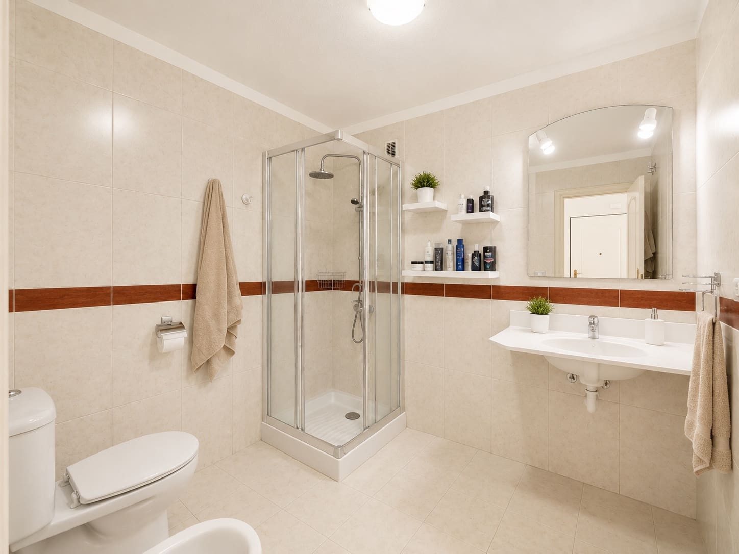 1 soverom Leilighet til salgs i Costa Adeje med svømmebasseng garasje - € 270 000 (Ref: 10001185)