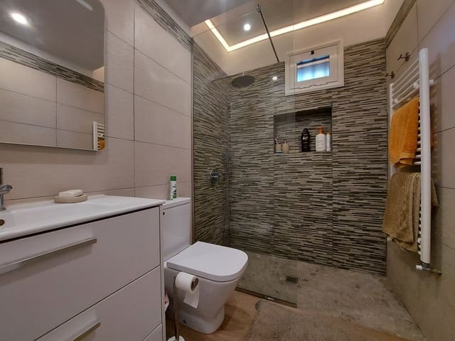 2 slaapkamer Finca/Landhuis te koop in El Tanque met garage - € 325.000 (Ref: 10093665)