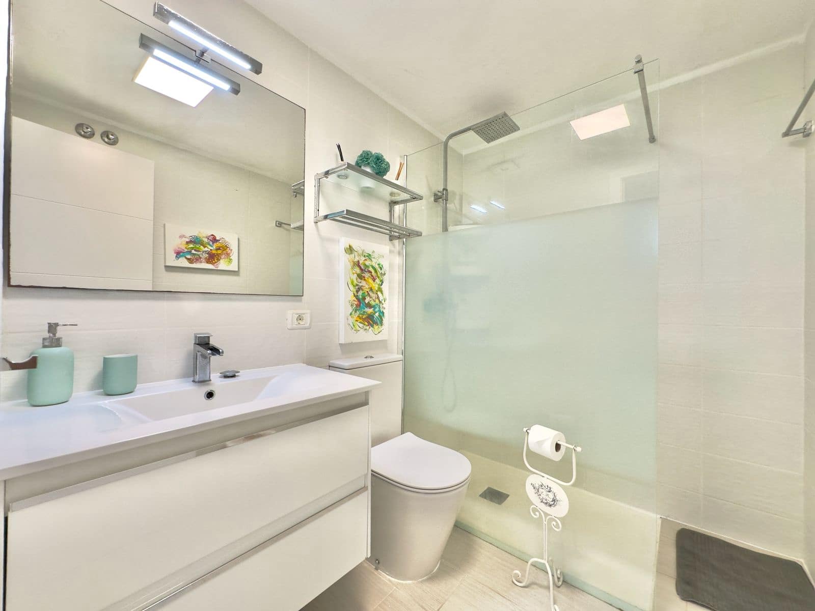 2 soverom Leilighet til salgs i Costa Adeje med svømmebasseng garasje - € 535 000 (Ref: 9314439)