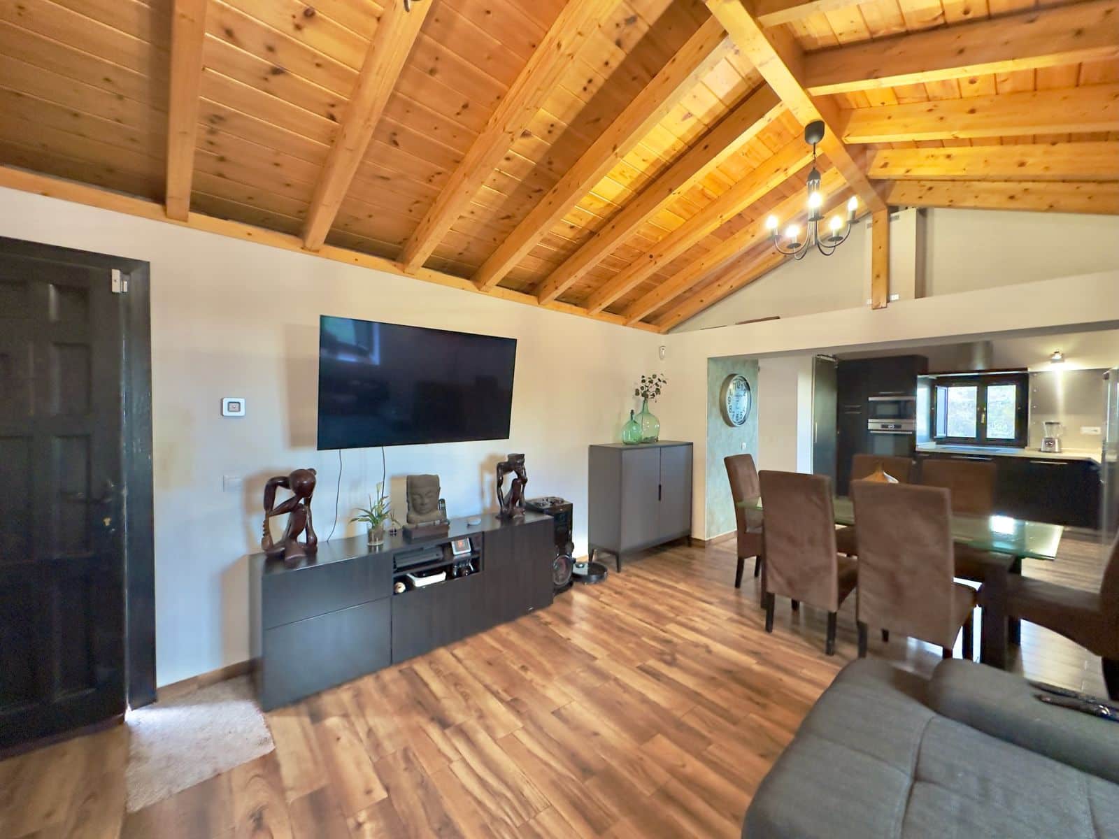 4 bedroom Finca/Country House for sale in Guia de Isora with garage - € 546,000 (Ref: 9314591)