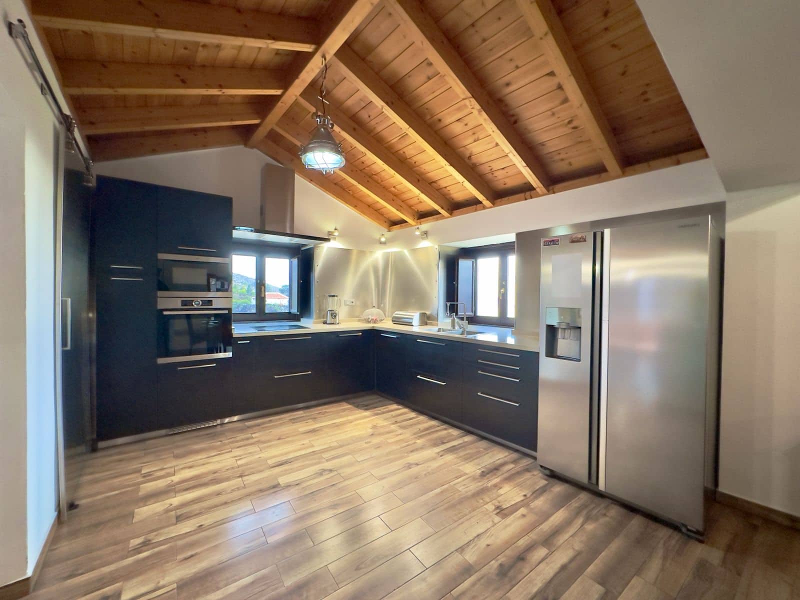 4 bedroom Finca/Country House for sale in Guia de Isora with garage - € 546,000 (Ref: 9314591)