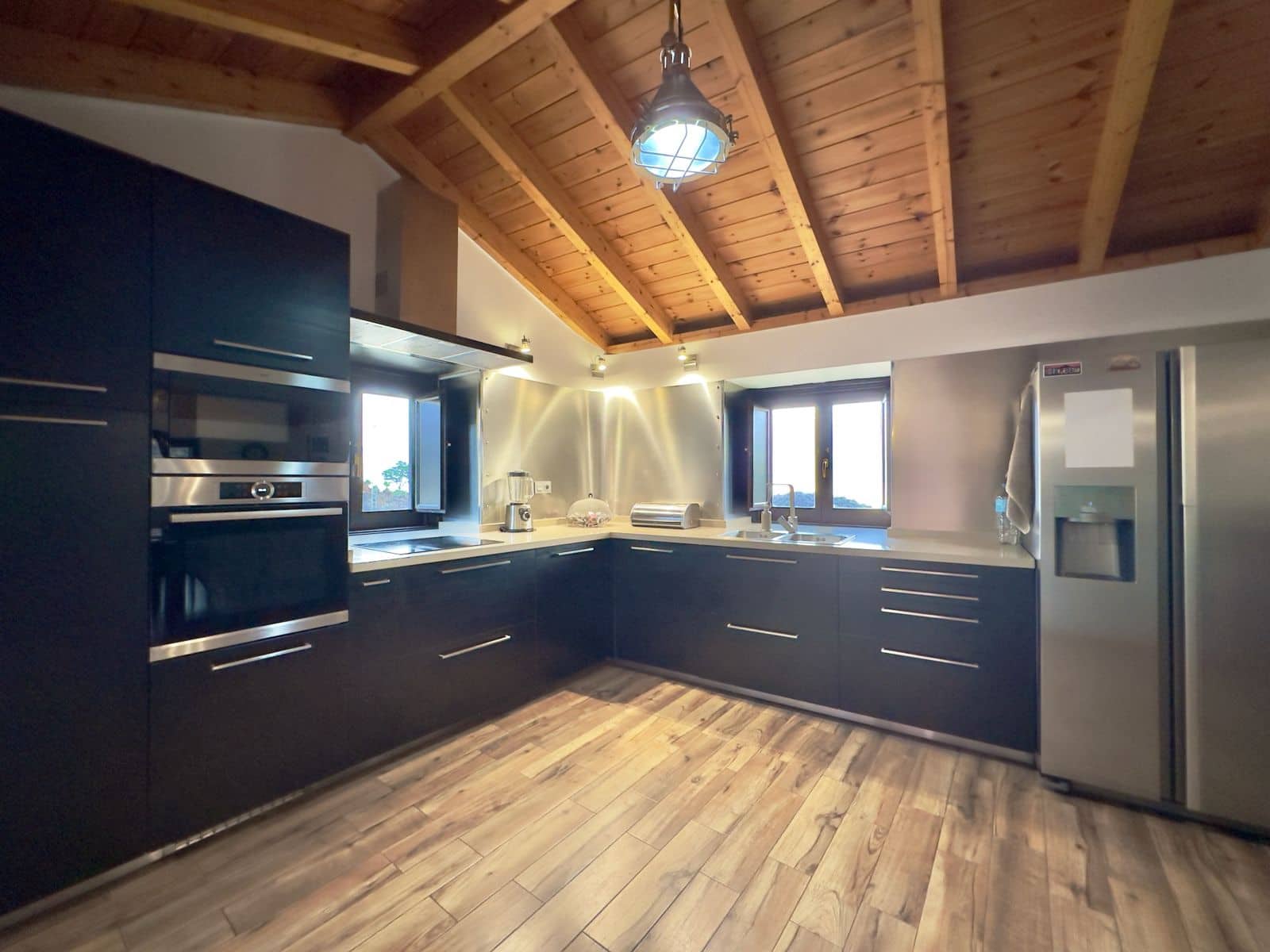 4 bedroom Finca/Country House for sale in Guia de Isora with garage - € 546,000 (Ref: 9314591)