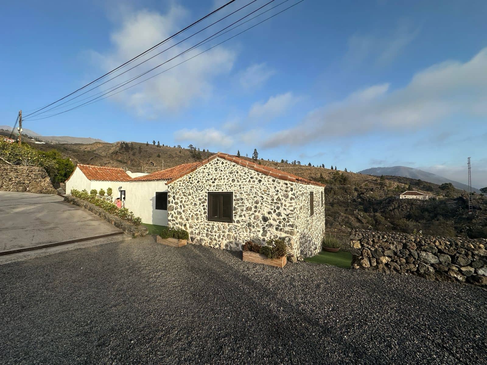 4 bedroom Finca/Country House for sale in Guia de Isora with garage - € 546,000 (Ref: 9314591)