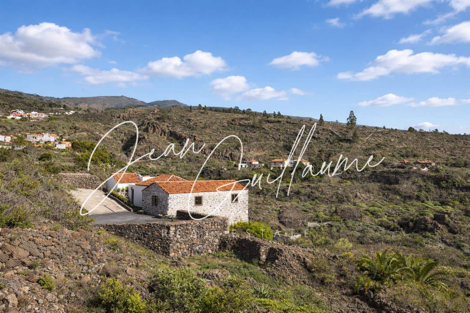 4 makuuhuone Maalaistalo myytävänä paikassa Guia de Isora mukana 
autotalli - 546 000 € (Ref: 9314591)