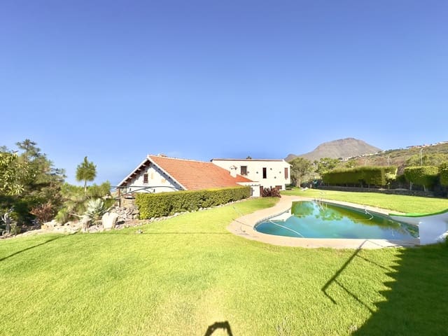 4 camera da letto Villa in vendita in La Camella, Arona con piscina garage - 2.000.000 € (Rif: 9319923)