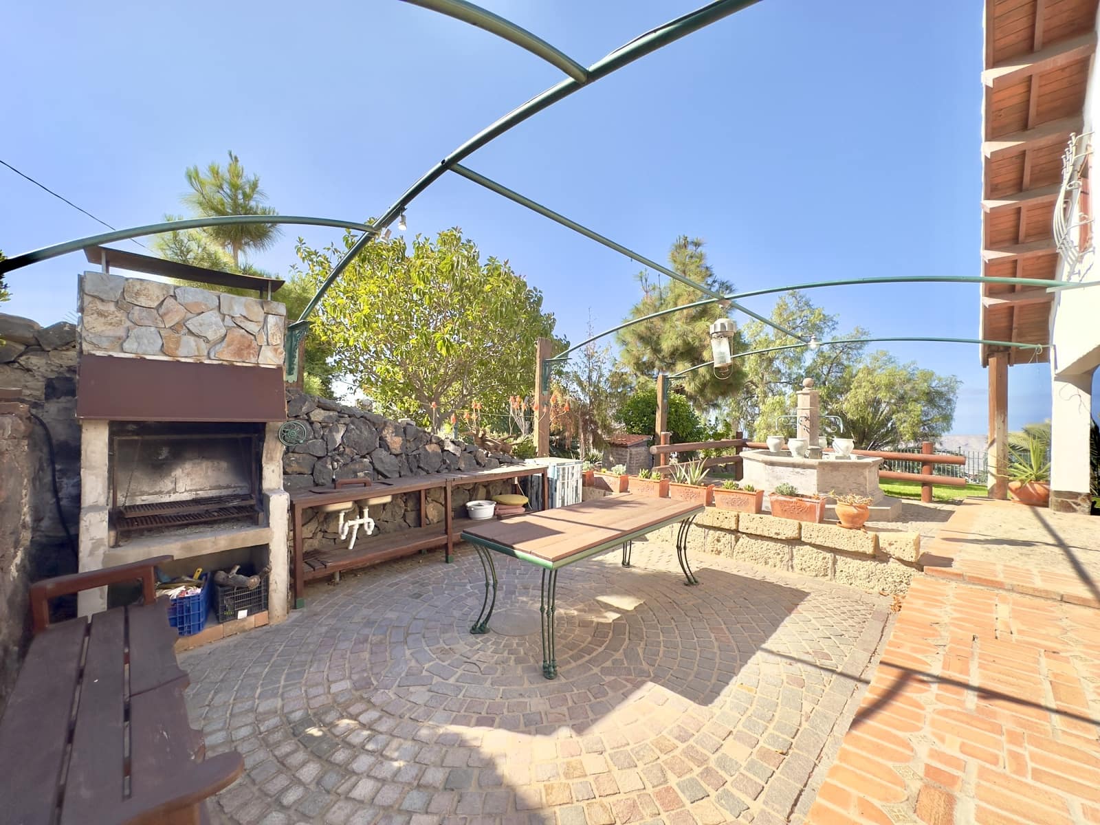 4 makuuhuone Huvila myytävänä paikassa La Camella mukana uima-altaan 
autotalli - 2 000 000 € (Ref: 9319923)