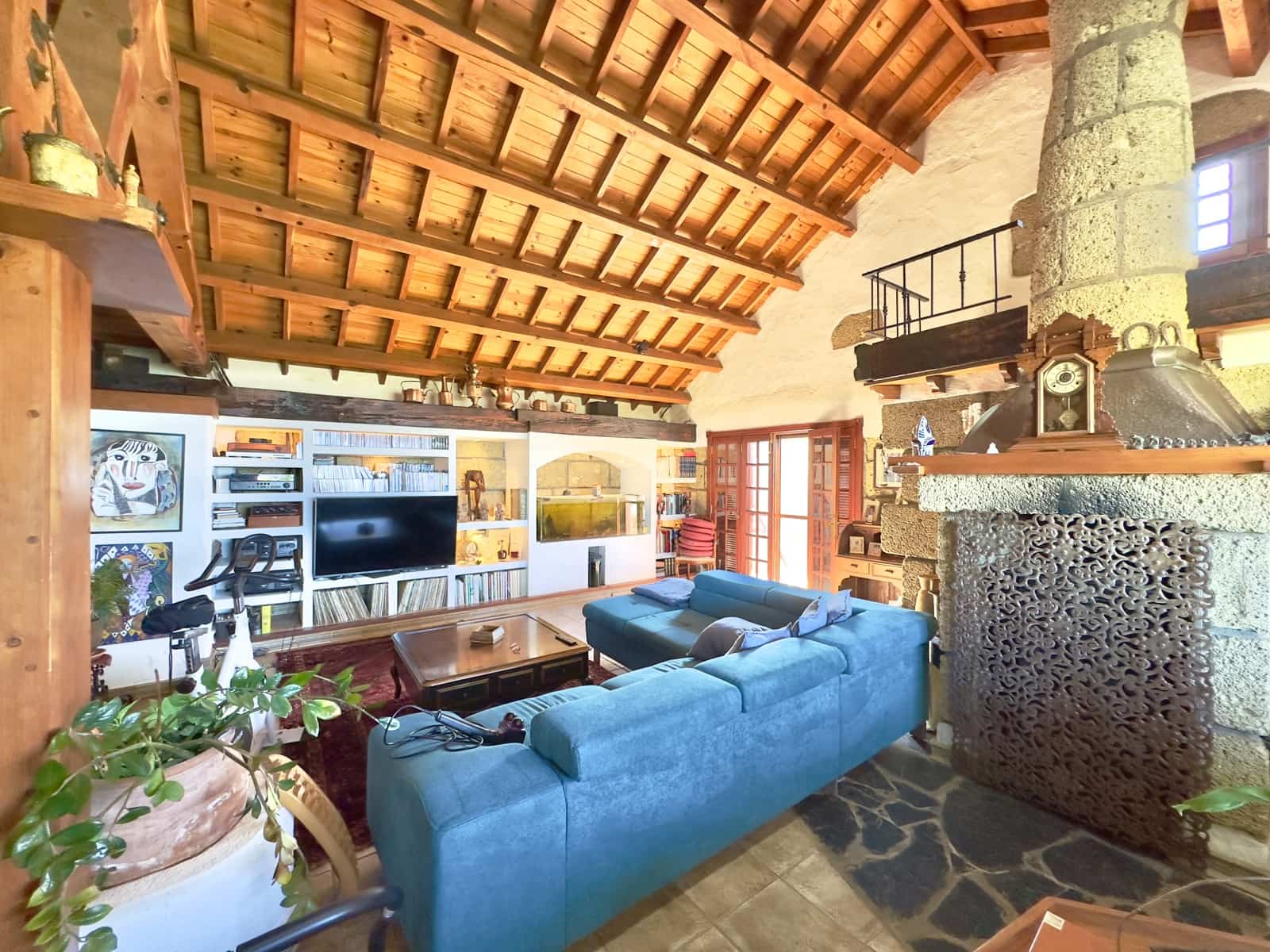 4 makuuhuone Huvila myytävänä paikassa La Camella mukana uima-altaan 
autotalli - 2 000 000 € (Ref: 9319923)