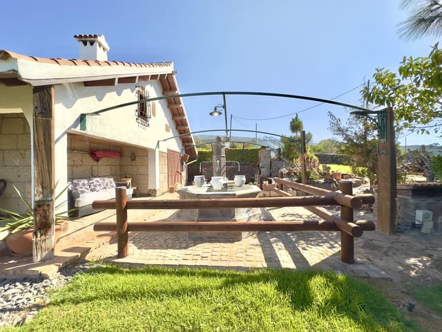 4 camera da letto Villa in vendita in La Camella, Arona con piscina garage - 2.000.000 € (Rif: 9319923)