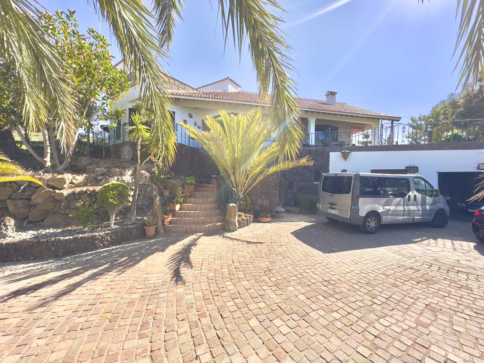 4 makuuhuone Huvila myytävänä paikassa La Camella mukana uima-altaan 
autotalli - 2 000 000 € (Ref: 9319923)