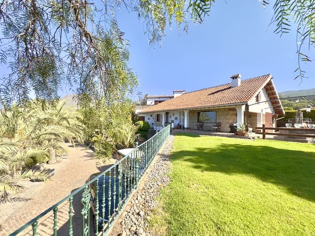 4 camera da letto Villa in vendita in La Camella, Arona con piscina garage - 2.000.000 € (Rif: 9319923)