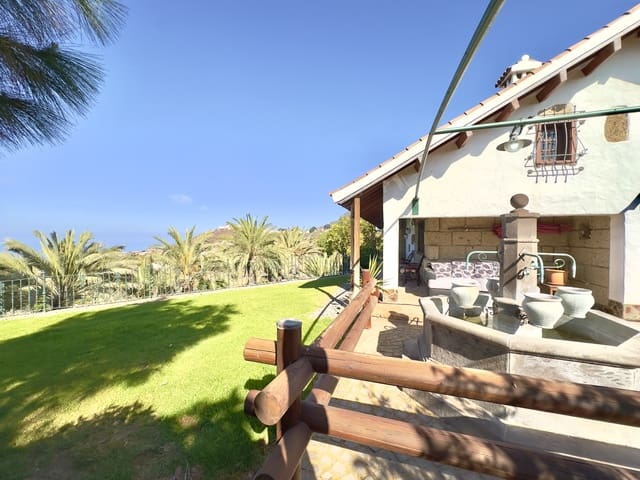 4 camera da letto Villa in vendita in La Camella, Arona con piscina garage - 2.000.000 € (Rif: 9319923)