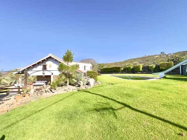 4 camera da letto Villa in vendita in La Camella, Arona con piscina garage - 2.000.000 € (Rif: 9319923)