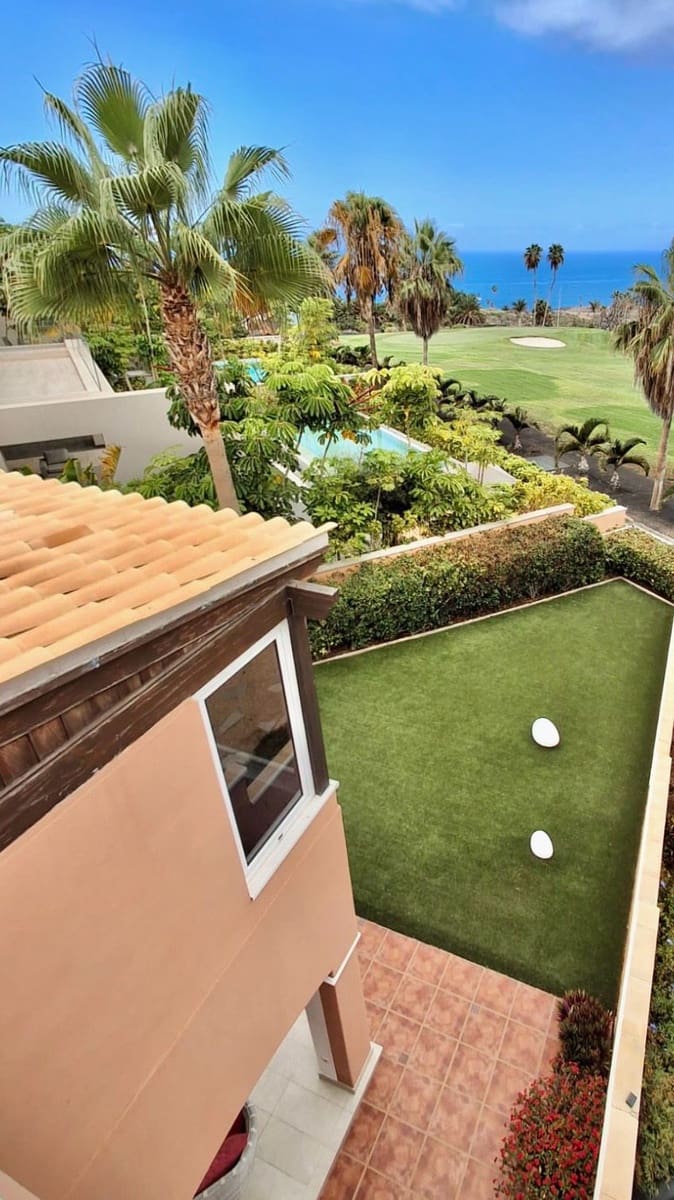 3 sypialnia Dom blizniak na sprzedaż w Costa Adeje z basenem garażem - 1 290 000 € (Ref: 9319924)