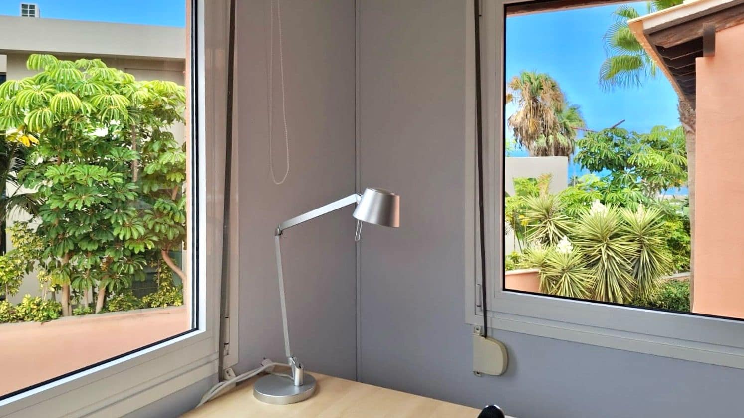 3 sypialnia Dom blizniak na sprzedaż w Costa Adeje z basenem garażem - 1 290 000 € (Ref: 9319924)