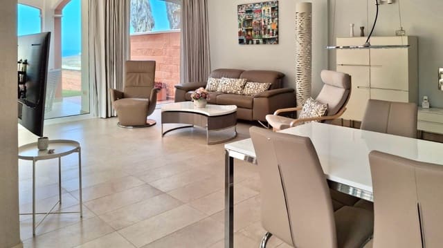 3 quarto Moradia Geminada para venda em La Caleta Adeje, Adeje com piscina garagem - 1 290 000 € (Ref: 9319924)