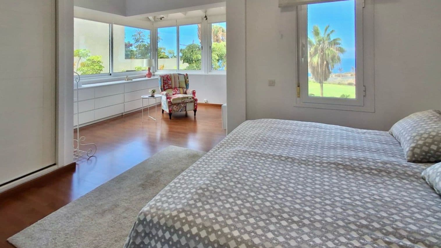 3 sypialnia Dom blizniak na sprzedaż w Costa Adeje z basenem garażem - 1 290 000 € (Ref: 9319924)