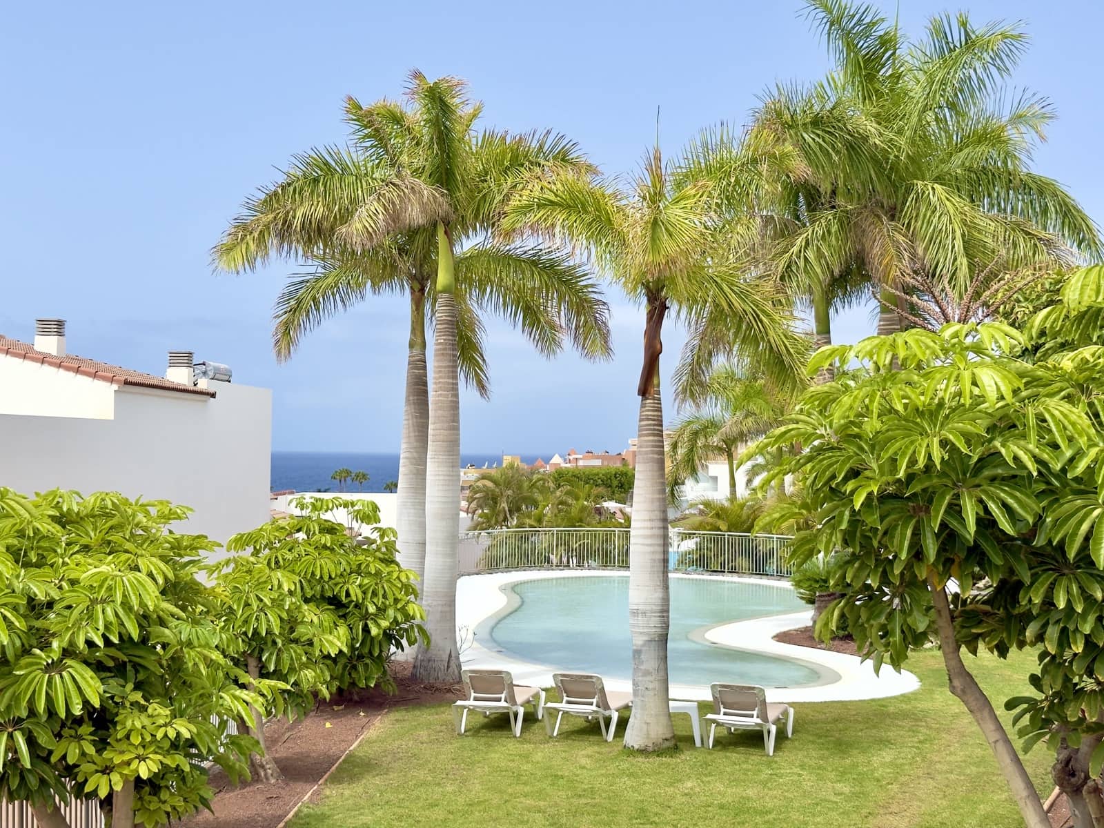 2 soveværelse Lejlighed til salg i La Caleta Adeje med swimmingpool garage - € 1.490.000 (Ref: 9319925)