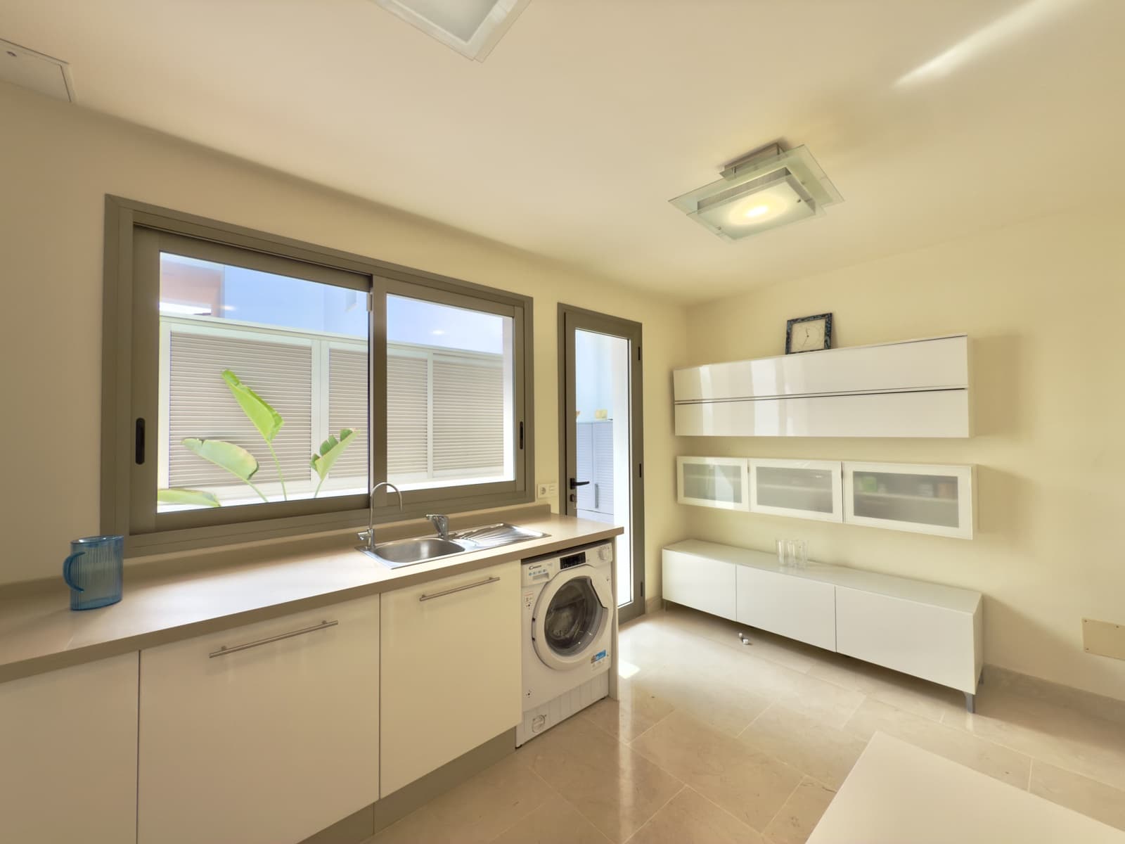 2 soveværelse Lejlighed til salg i La Caleta Adeje med swimmingpool garage - € 1.490.000 (Ref: 9319925)