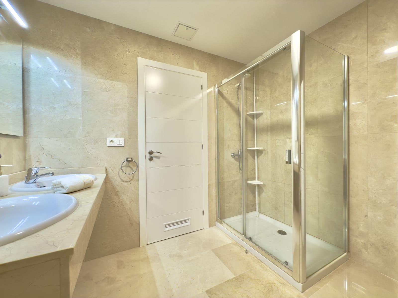 2 soveværelse Lejlighed til salg i La Caleta Adeje med swimmingpool garage - € 1.490.000 (Ref: 9319925)