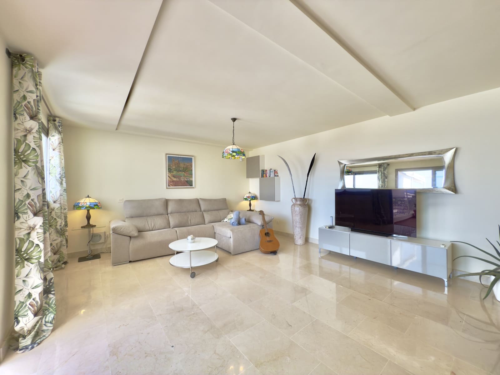 2 soveværelse Lejlighed til salg i La Caleta Adeje med swimmingpool garage - € 1.490.000 (Ref: 9319925)