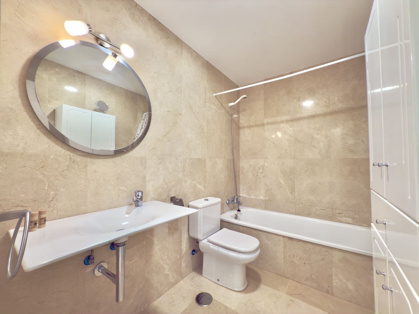 2 soveværelse Lejlighed til salg i La Caleta Adeje med swimmingpool garage - € 1.490.000 (Ref: 9319925)