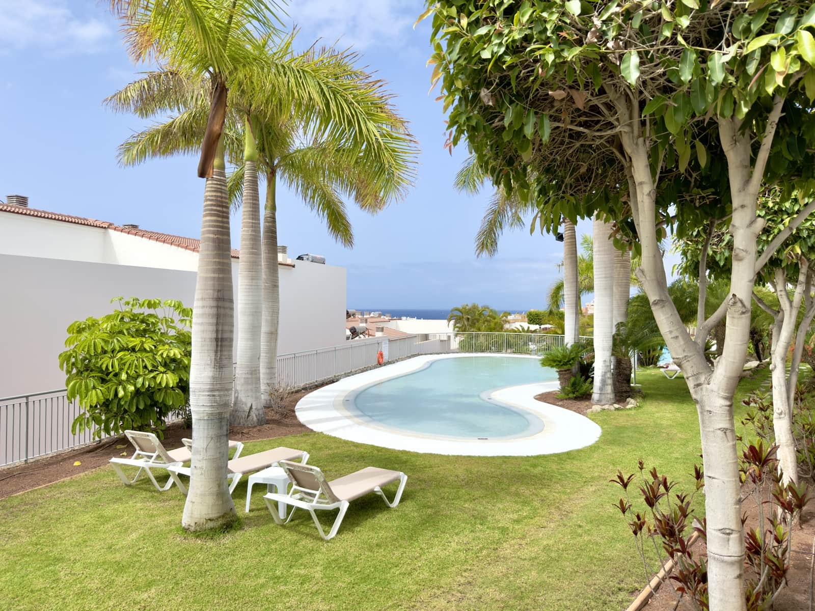 2 soveværelse Lejlighed til salg i La Caleta Adeje med swimmingpool garage - € 1.490.000 (Ref: 9319925)