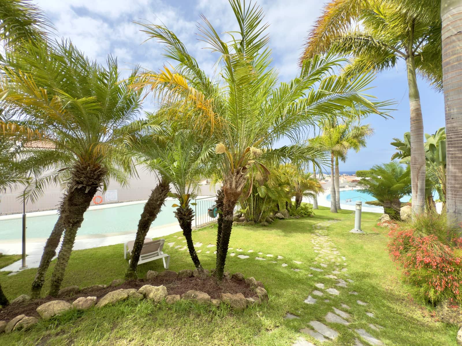 2 soveværelse Lejlighed til salg i La Caleta Adeje med swimmingpool garage - € 1.490.000 (Ref: 9319925)