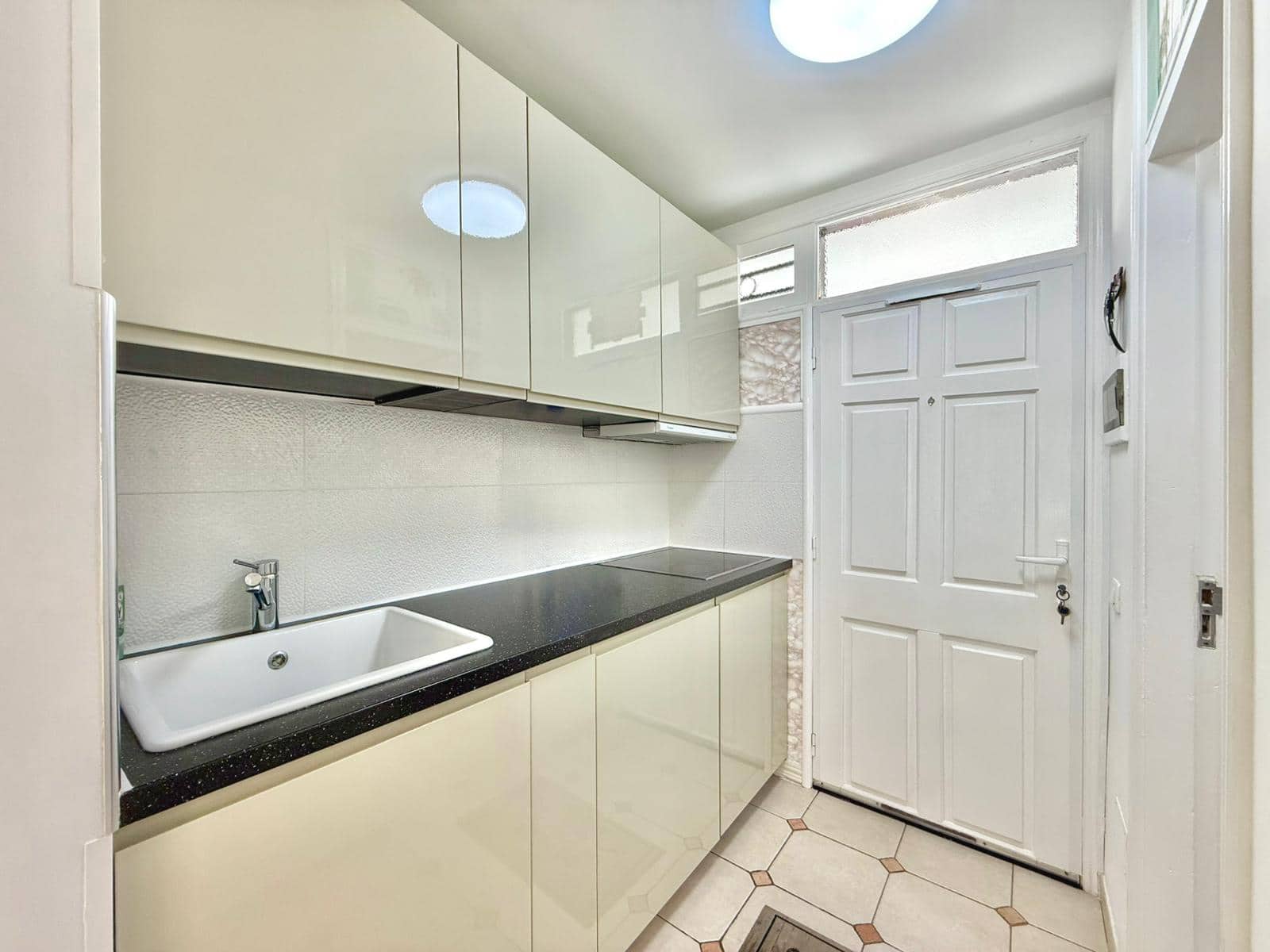 1 slaapkamer Studio te koop in Costa Adeje met zwembad garage - € 220.000 (Ref: 9395477)